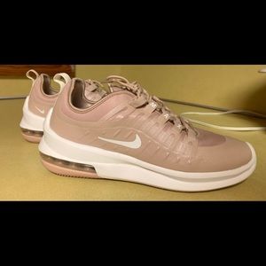 Woman’s Nike shoes
